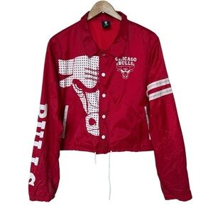 AUTHENTIC! NBA Chicago Bulls Women's Cropped Red Windbreaker Jacket XL Snap Up